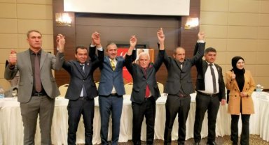 Yeniden Refah Partisi Karaman Grand Otelde Basın mensuplarına kahvaltı eşliğinde Milletvekili aday adaylarını tanıtım toplantısı yaptı.