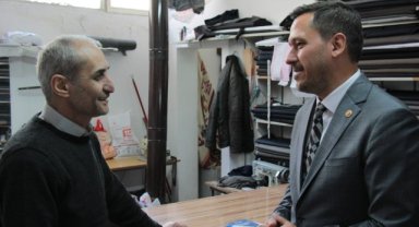 AK Parti Milletvekili Adayları Arefe Gününü Çarşı Merkezde Esnafları Ziyaret Ederek Geçirdi