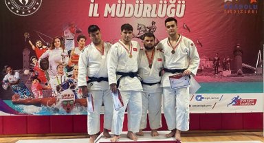 KARAMANLI JUDOCU BATTAL SERDAR ARSLAN GURULANDIRDI