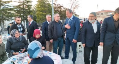 Yeniden Refah Partisi Milletvekili Adayları, Çoğlu Köyünde İftar Yemeğinde Buluştu