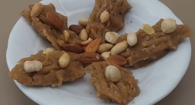 DEPREMZEDE VATANDAŞLARA KARAMAN LEZZETLERİ TANITILDI