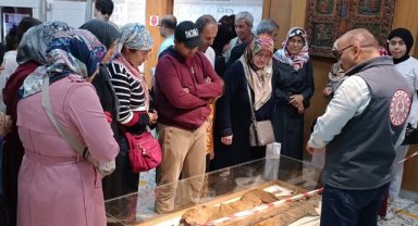 DEPREMZEDELER, KARAMAN'DA TARİHİ MEKÂNLARI GEZDİ