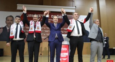 Karaman'da Fatih Erbakan ile Yeniden Refah Partisi Rüzgarı Esti