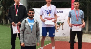 KARAMANLI ATLET ARIKAN'DAN İZMİR’DE GÖRKEMLİ ATLAYIŞ