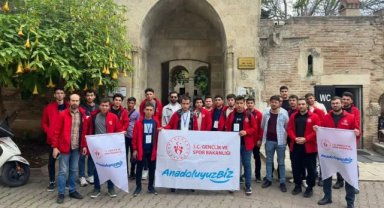 KARAMANLI GÖNÜLLÜ GENÇLER ADANA’YI GEZDİ