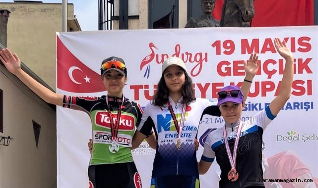 TORKU ŞEKER SPOR BAYANLARDA ŞAMPİYON OLDU