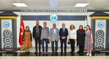 ANADOLU MEKTEBİ TEMSİLCİLERİNDEN REKTÖR GAVGALI’YA ZİYARET