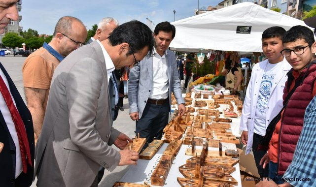 Özel Öğrencilerden Özel Yılsonu Sergisi