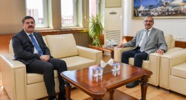 VALİ HÜSEYİN ENGİN SARIİBRAHİM’DEN REKTÖR GAVGALI’YA ZİYARET
