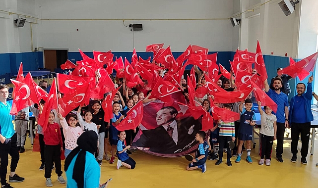 KARAMAN’DA CUMHURİYETİN 100. YILINDA MASA TENİSİ TURNUVASI DÜZENLENDİ