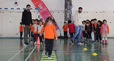 “EĞLENCELİ ÇOCUK ATLETİZM OYUNLARI” PROJESİ KARAMAN’DA DEVAM EDİYOR