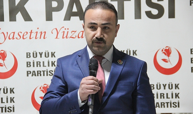 Karaman Belediye Başkan Adayı Mesut Soyfidan, seçilmeleri durumunda vatandaş ayrımı yapmaksızın herkese eşit hizmet edeceğiz.