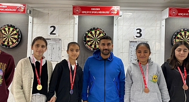 ŞEHİT OĞUZHAN KÜÇÜK ANISINA DART TURNUVASI DÜZENLENDİ