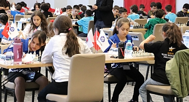 TÜRKİYE KÜÇÜKLER VE YILDIZLAR TAKIM SATRANÇ ŞAMPİYONASI BAŞLADI