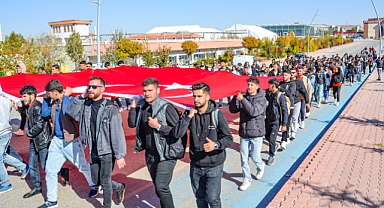 CUMHURİYETİMİZİN 101. YILINDA KMÜ SPOR BİLİMLERİ FAKÜLTESİNDEN ANLAMLI ETKİNLİK
