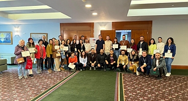 YEŞİLAY, BAĞIMSIZLIK SEFERBERLİĞİ’NDE GÖREV ALACAK EĞİTİMCİLERİ YETİŞTİRİYOR