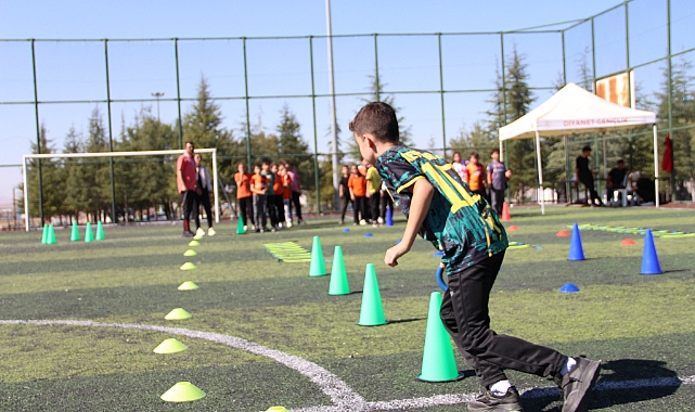 EĞLENCELİ ÇOCUK ATLETİZM OYUNLARI ŞENLİĞİ KARAMAN’DA 7. YILINDA