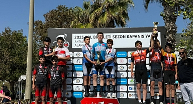 KARAMANLI PEDALLARDAN SEZON FİNALİNDE BÜYÜK BAŞARI