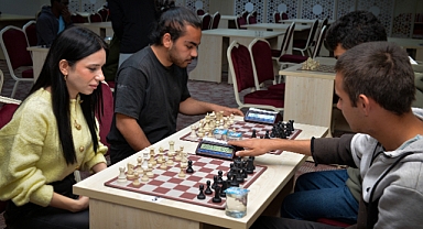 KMÜ’DE SATRANÇ TURNUVASI DÜZENLENDİ