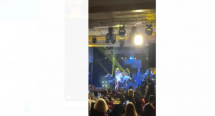 Deniz Seki, Kıbrıs Salamis Casino'da sahnede…